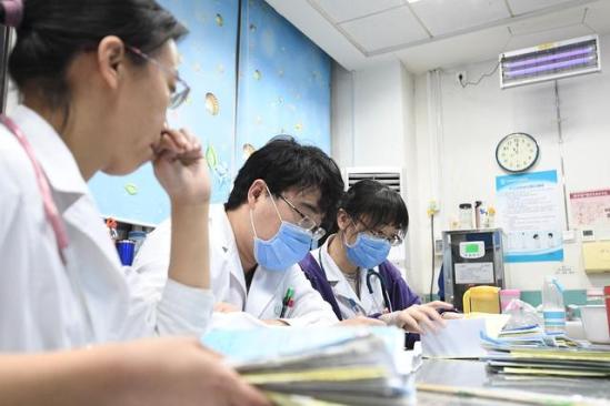 中医与西医相比学哪个更有优势呢 为什么建议学中医