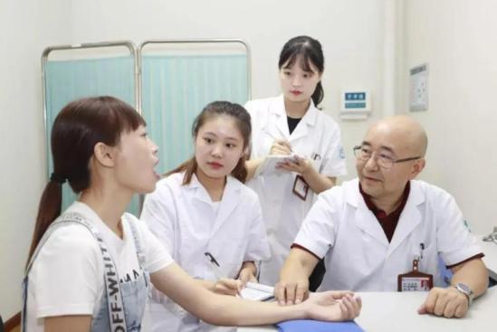 医学专业哪个专业前景好 医学专业前景排名曝光