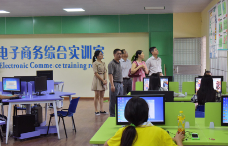 2024年学电子商务专业就业前景好不好