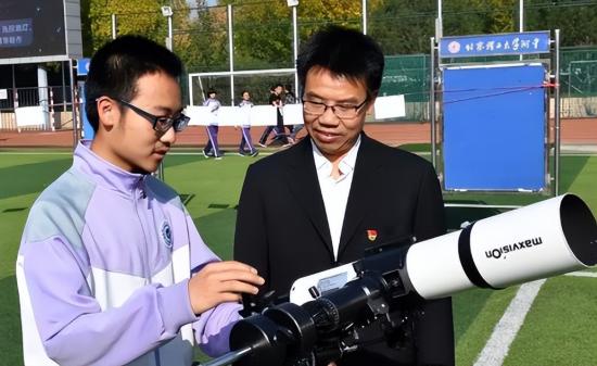 关于2024年不再招艺术特长生有关部门回应：新的特长生或将崛起