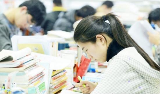 女生选哪个专业就业前景好（这6个专业工作稳定薪资高）